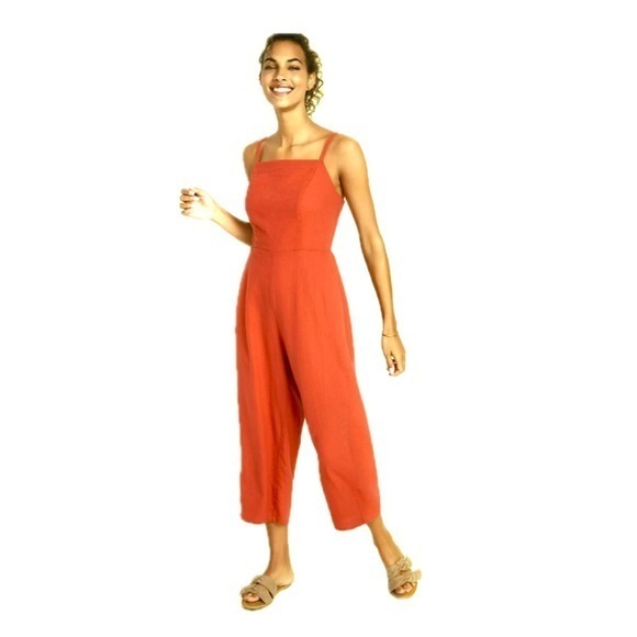 Old Navy Dresses & Skirts - Old Navy dark salmon Orange Sleeveless linen jumpsuit with pockets size small